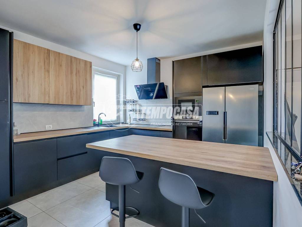 Appartamento a Castelletto sopra ticino in Via Aronco - Foto 5
