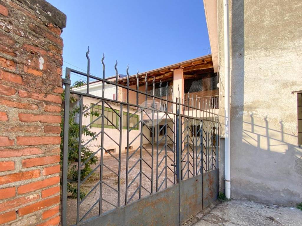Casa indipendente a Castrezzato in Via Marconi, 32 - Foto 3