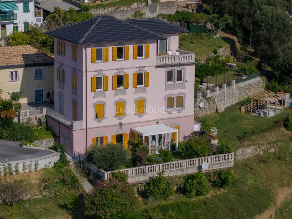 Appartamento a Arenzano in Via Maxio, 2 - Foto 2