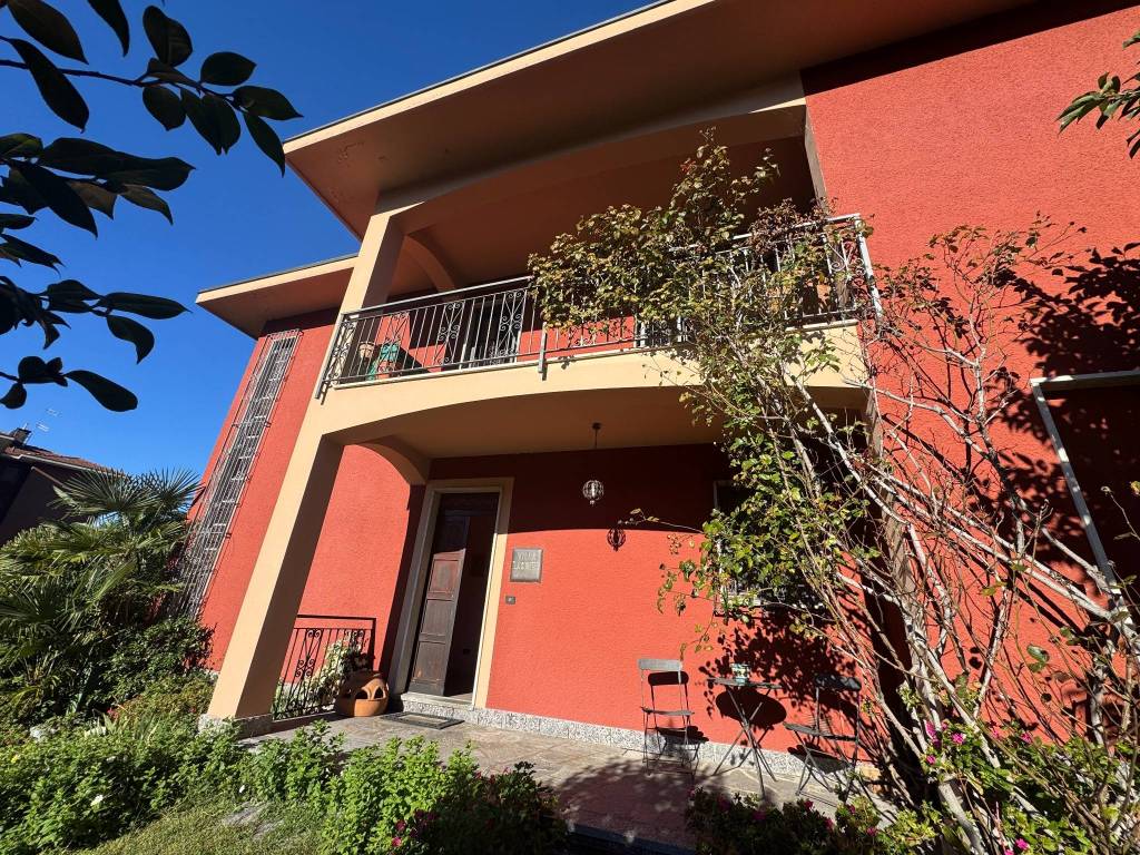 Villa a Gavirate in Via Selvapiana - Foto 3