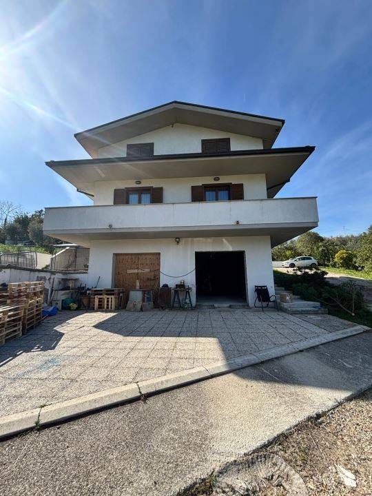 Villa a San giovanni teatino in Via Teate 2 - Foto 3