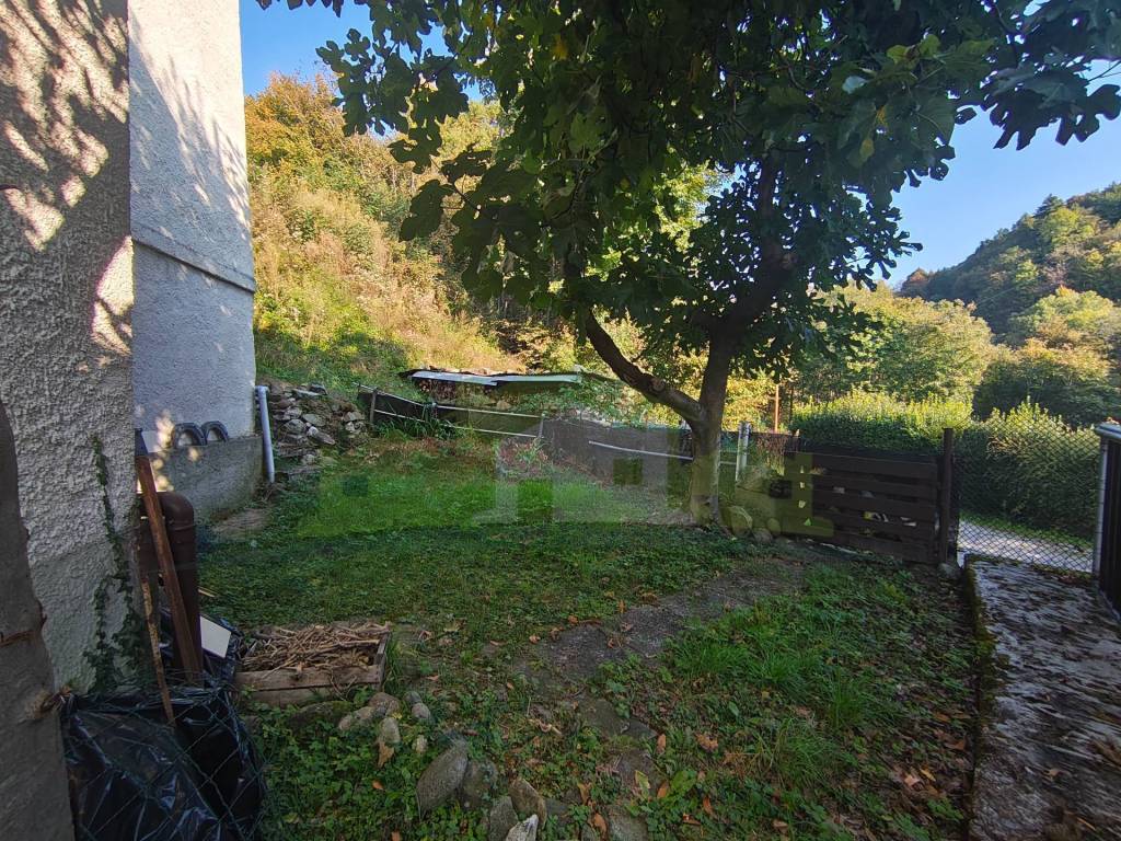Casa indipendente a Borgosesia in lovario - Foto 5