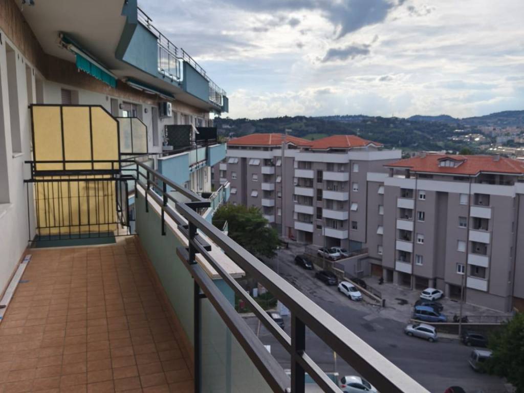 Appartamento a Ancona in Via delle Grazie - Foto 4