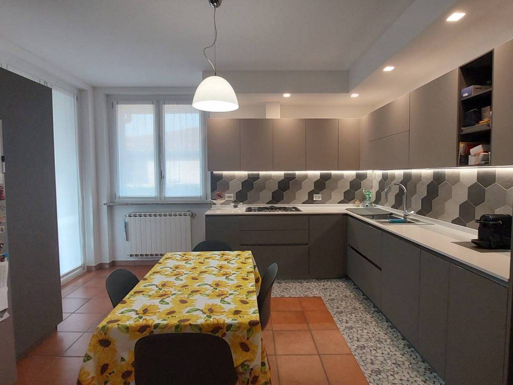 Villa a Lonate pozzolo in Via Sant'Antonino, 30 - Foto 3