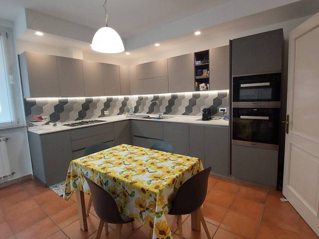 Villa a Lonate pozzolo in Via Sant'Antonino, 30 - Foto 4