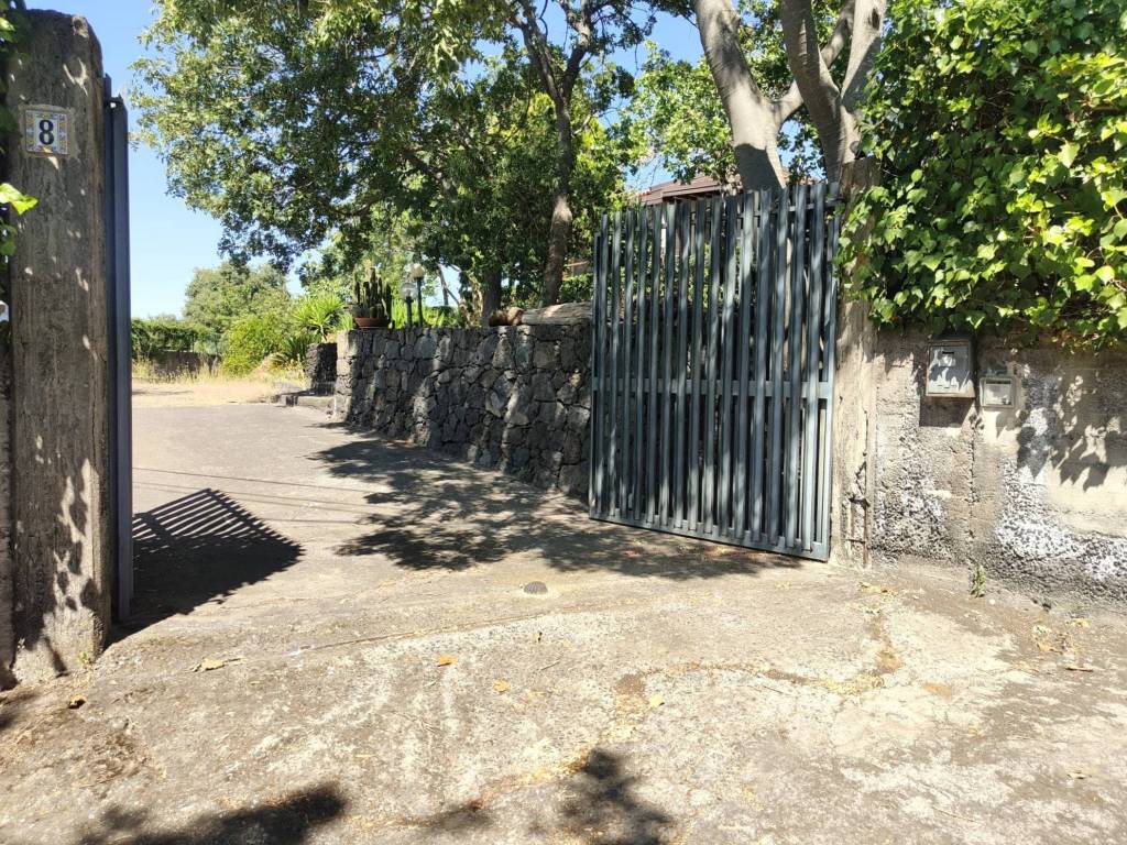 Villa a Belpasso in Via San Pietro - Foto 4
