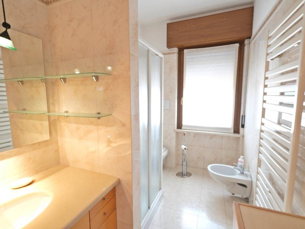 Appartamento a Villafranca di verona in Via Camillo Benso di Cavour - Foto 5