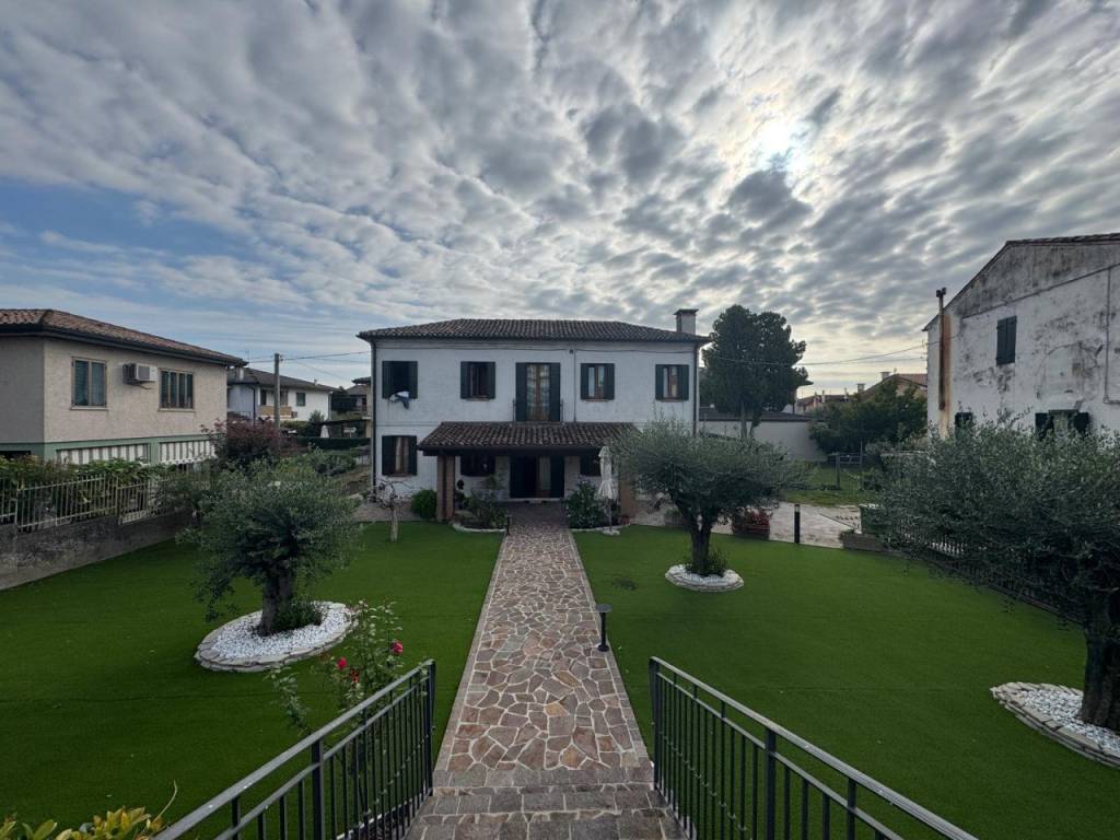 Casa indipendente a Este in Via Deserto - Foto 2