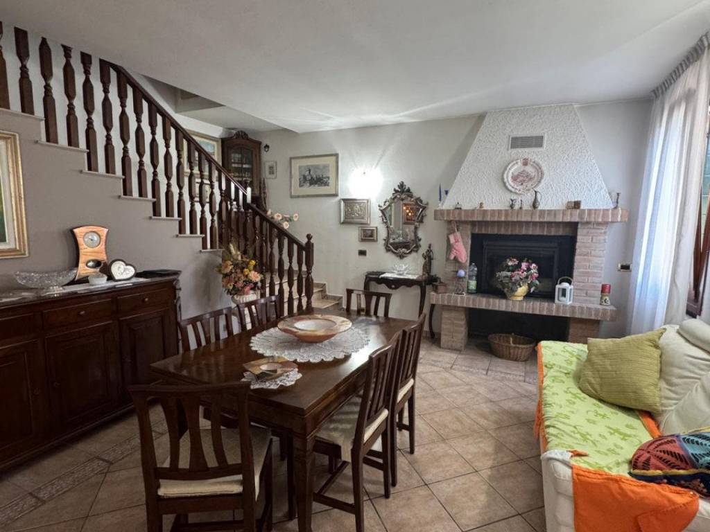Casa indipendente a Este in Via Deserto - Foto 3