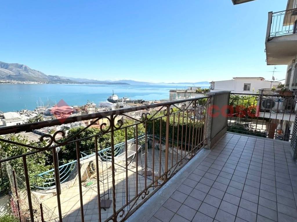 Appartamento a Gaeta in Via Costa delle Ginestre - Foto 2