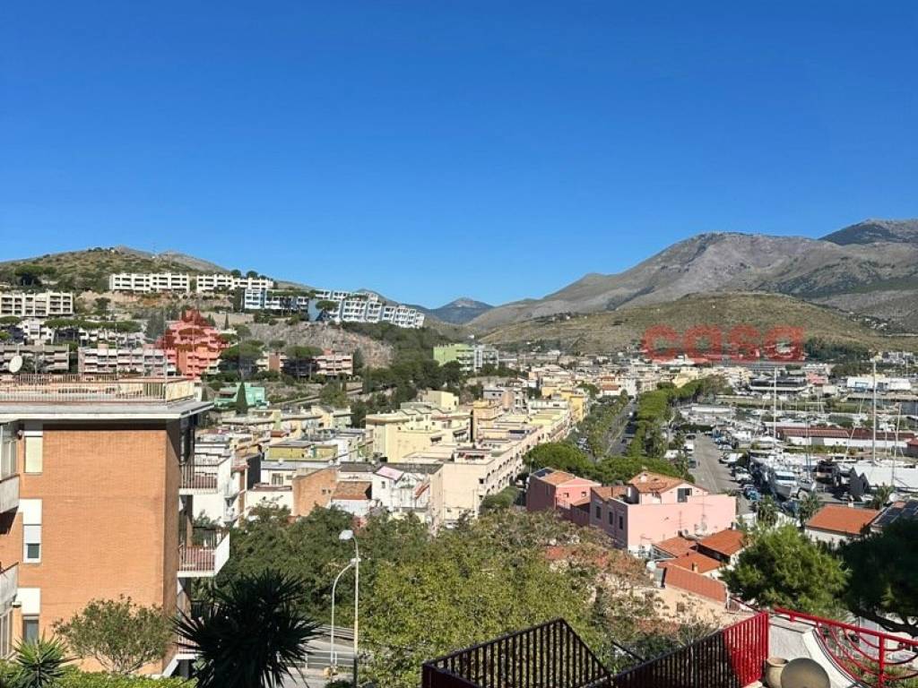 Appartamento a Gaeta in Via Costa delle Ginestre - Foto 3