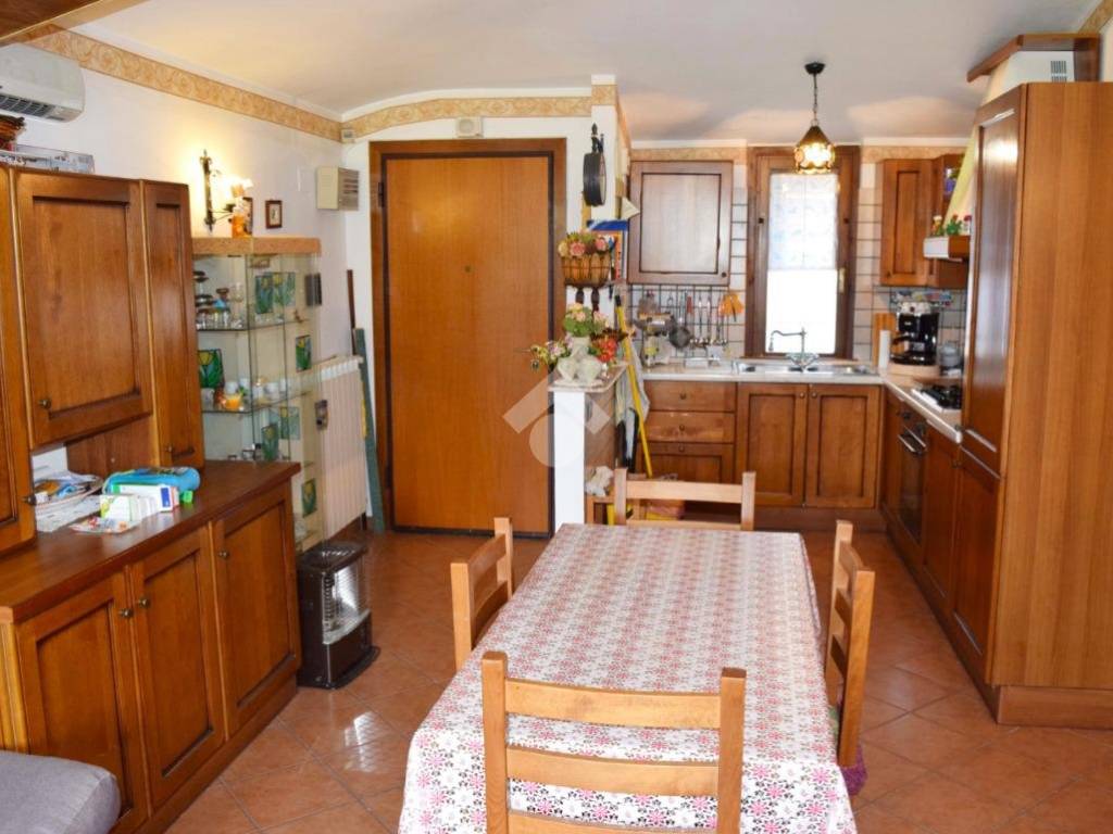 Appartamento a Tagliacozzo in VIA DI COLLE SAN GIACOMO - Foto 4