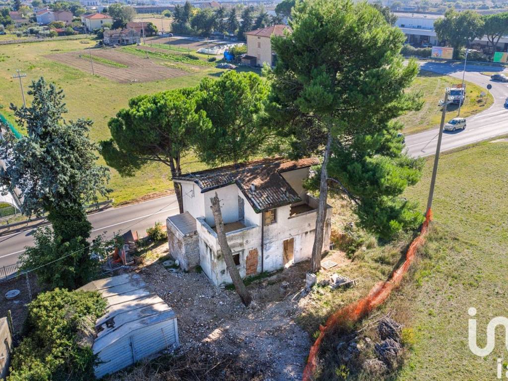 Casa indipendente a Civitanova marche in Strada provinciale maceratese - Foto 2