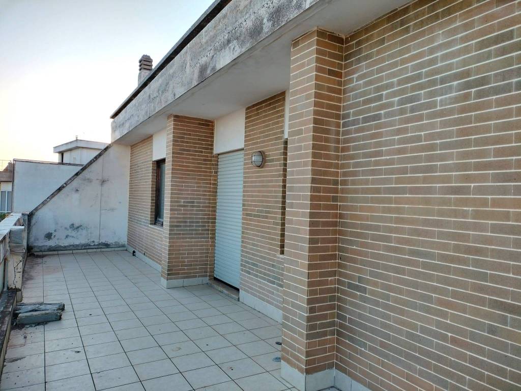Attico / mansarda a Lecce in Via Antonio Salandra - Foto 2