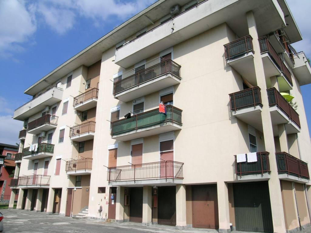 Appartamento a Bellinzago novarese in Via della Libertà, 22 - Foto 3