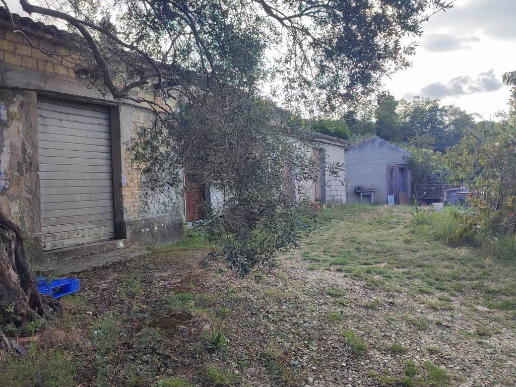 Terreno a Silvi in Strada Provinciale di Atri - Foto 4