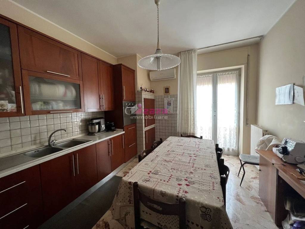Appartamento a Corato in Via Cincinnato - Foto 2