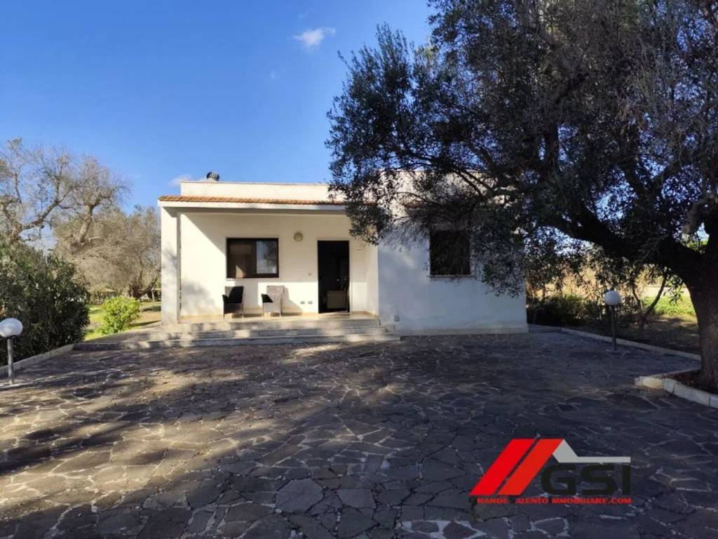 Villa a San michele salentino in Contrada San Giacomo No Number - Foto 2