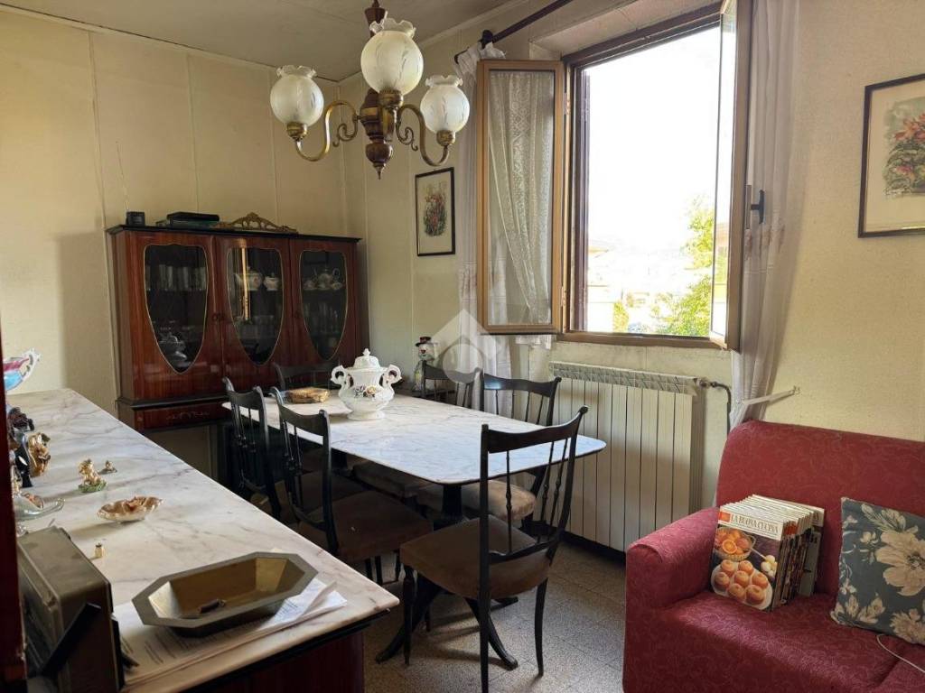 Appartamento a Ponte buggianese in Via Arrigo Boito - Foto 2