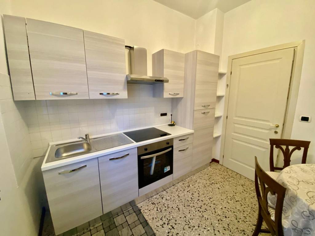 Appartamento a Modena in Viale Giovanni Amendola - Foto 2