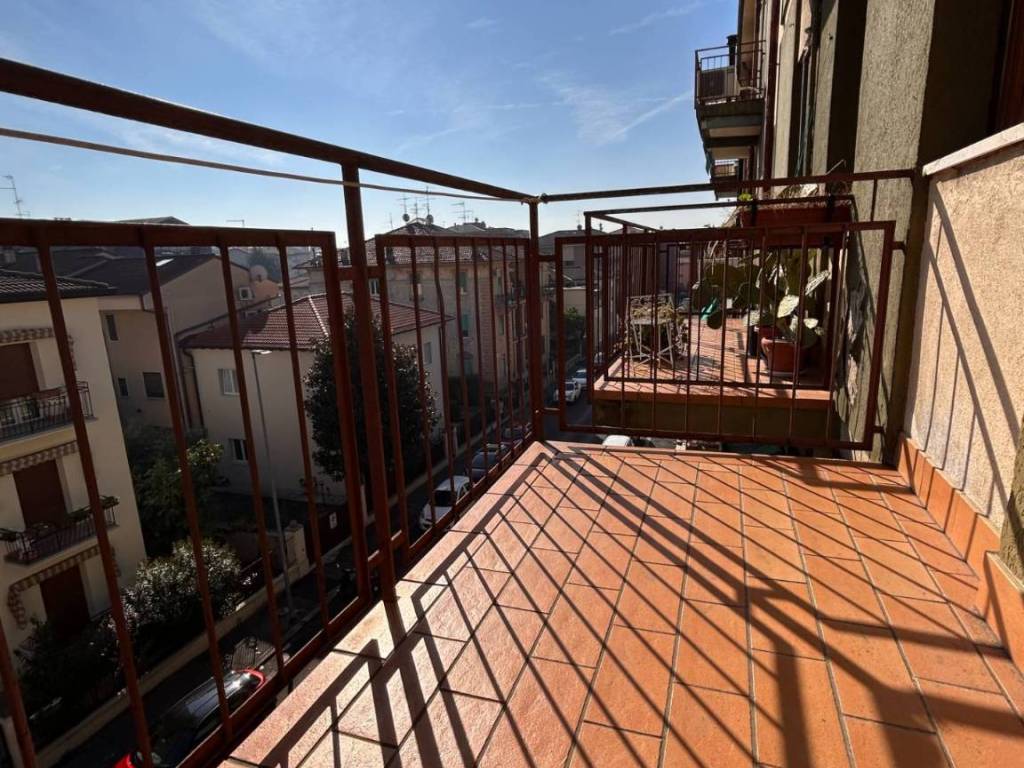 Appartamento a Verona in Via Franco Maria Cattarinetti, 2 - Foto 5