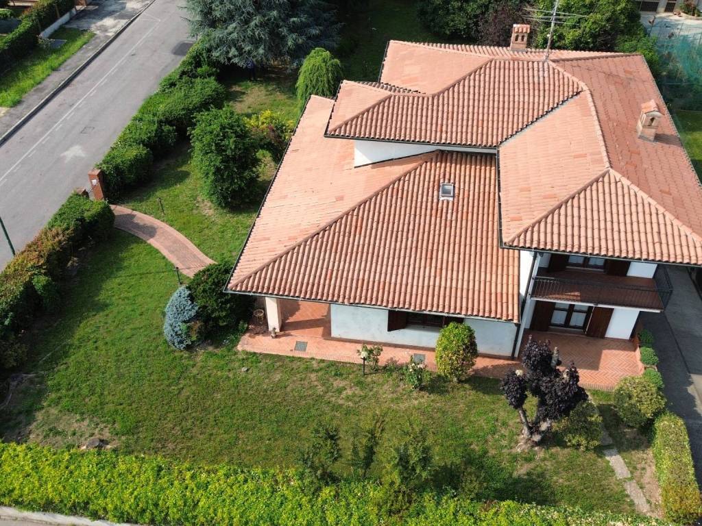 Villa a Comezzano-cizzago in Via Fratelli John e Robert Kennedy, 2 - Foto 3