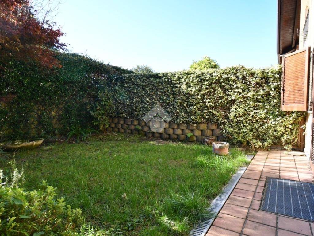 Appartamento a Como in Via Santa Cecilia, 24 - Foto 3