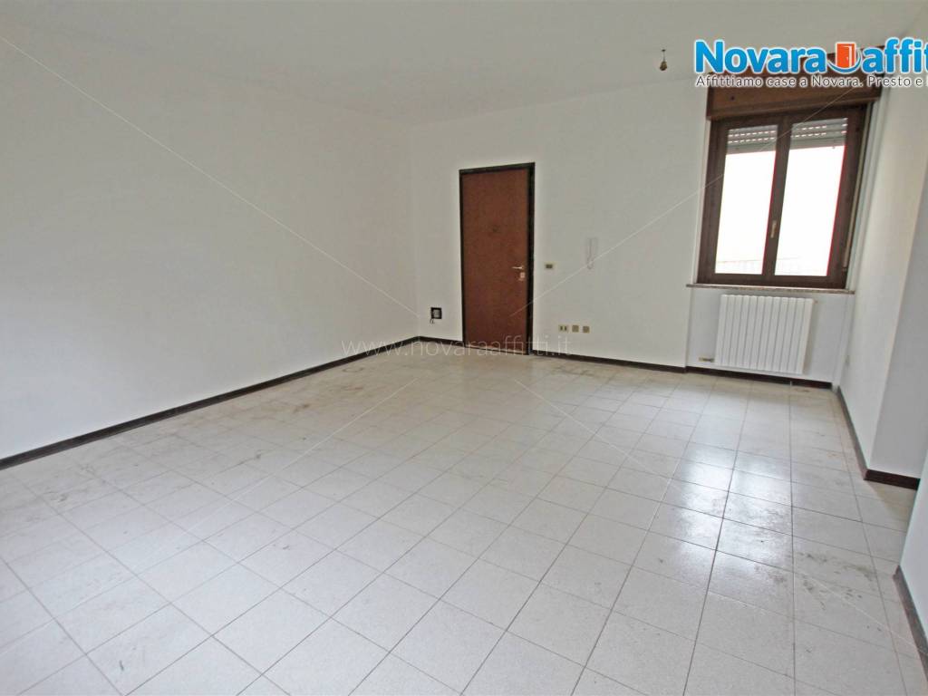 Appartamento a Novara in Via Papa Sarto - Foto 3
