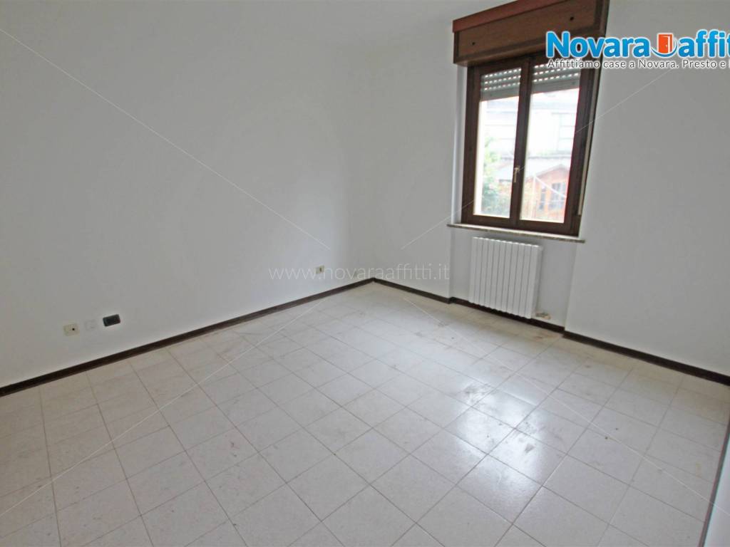 Appartamento a Novara in Via Papa Sarto - Foto 4