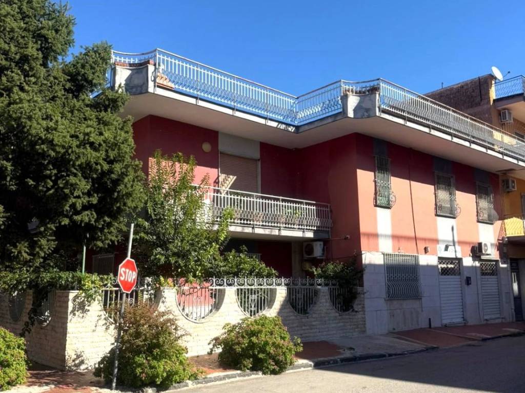Villa a Casoria in Via Bruno Buozzi - Foto 3