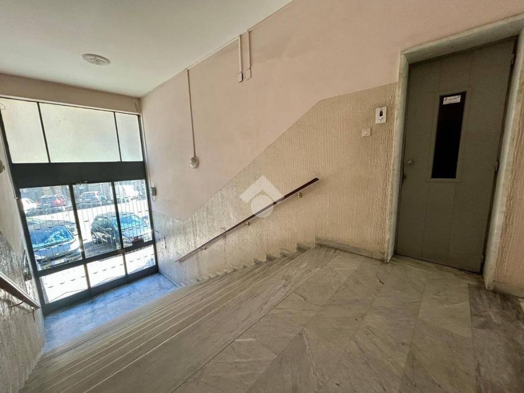 Appartamento a Cosenza in Viale Delle Medaglie DꞌOro, 81 - Foto 3