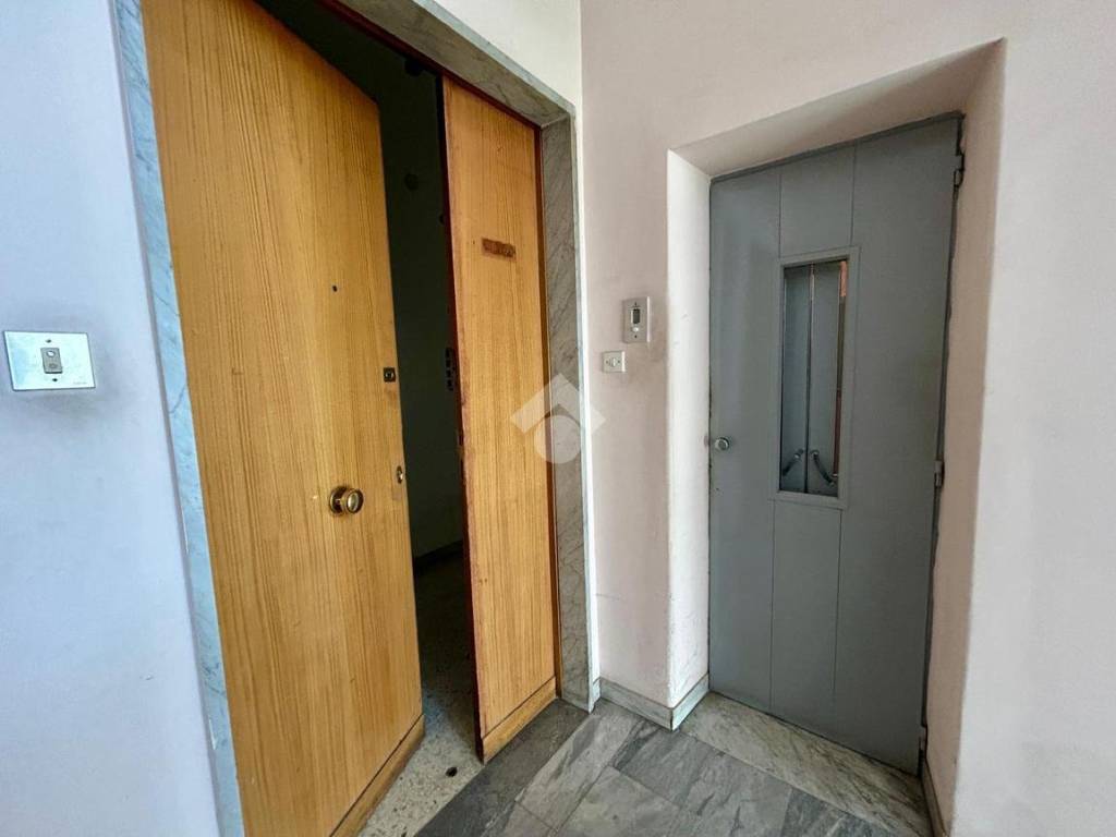 Appartamento a Cosenza in Viale Delle Medaglie DꞌOro, 81 - Foto 4