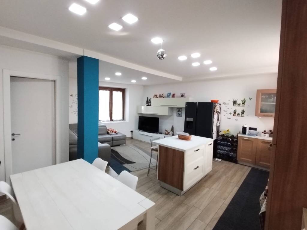 Villa a Jerago con orago in Via Guglielmo Marconi, 8 - Foto 2