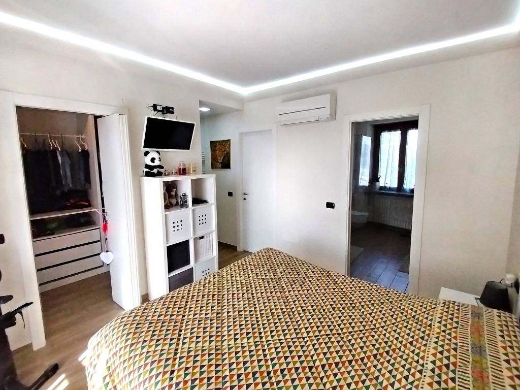 Villa a Jerago con orago in Via Guglielmo Marconi, 8 - Foto 3