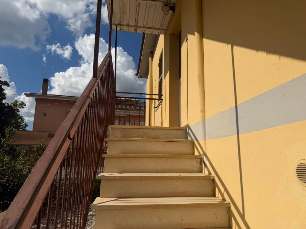 Villa a Lanuvio in Via Nettunense, 136 - Foto 5