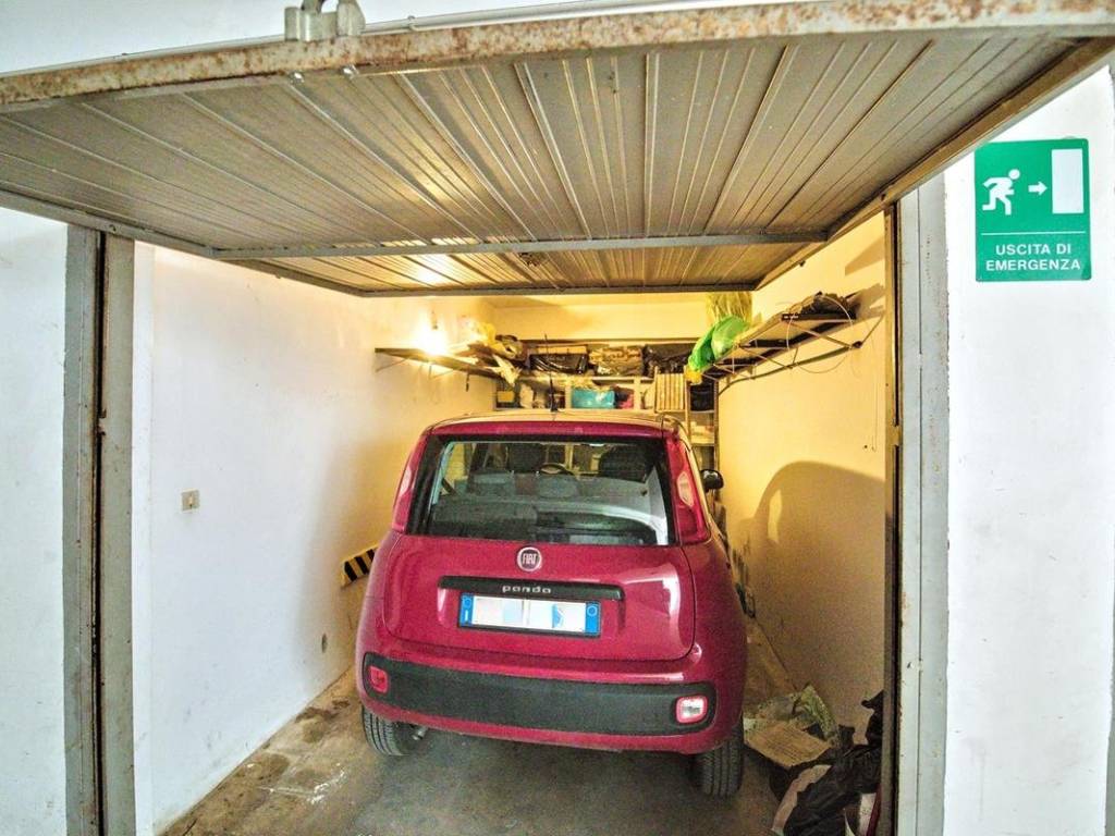 Box / garage a Lecce in Via Archita da Taranto, 23 - Foto 2