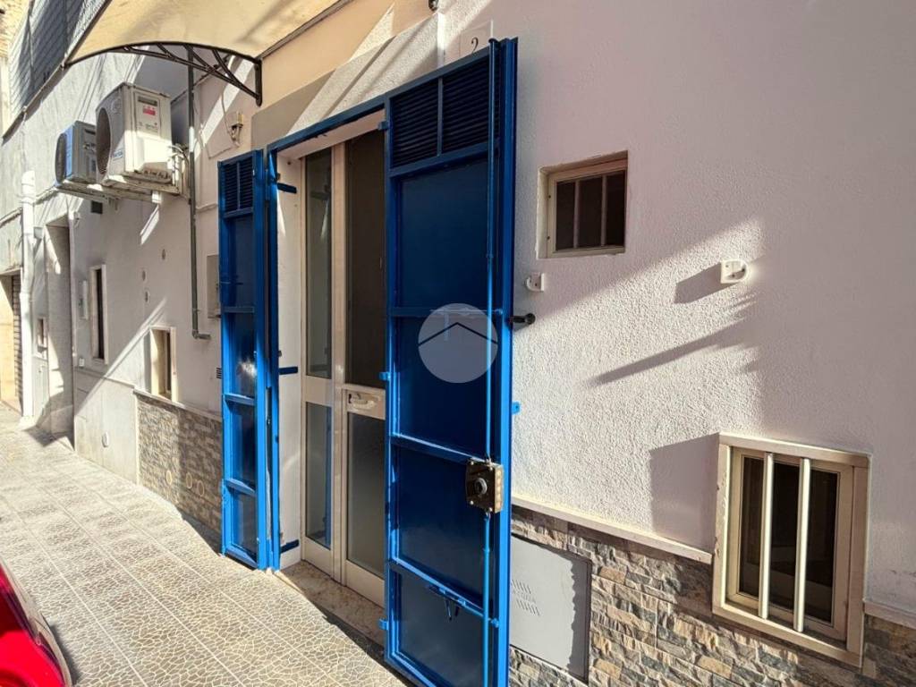 Appartamento a Manfredonia in Via S. Domenico Savio, 2 - Foto 2