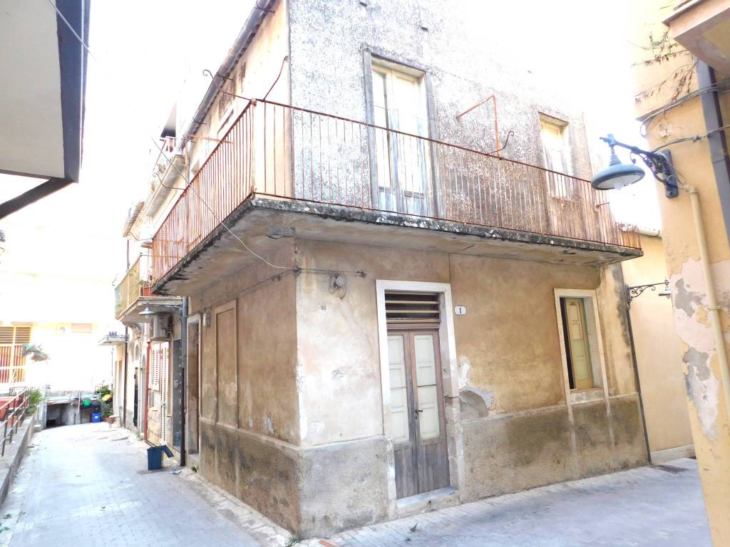 Casa indipendente a Ragusa in Via Scipio Slataper - Foto 3