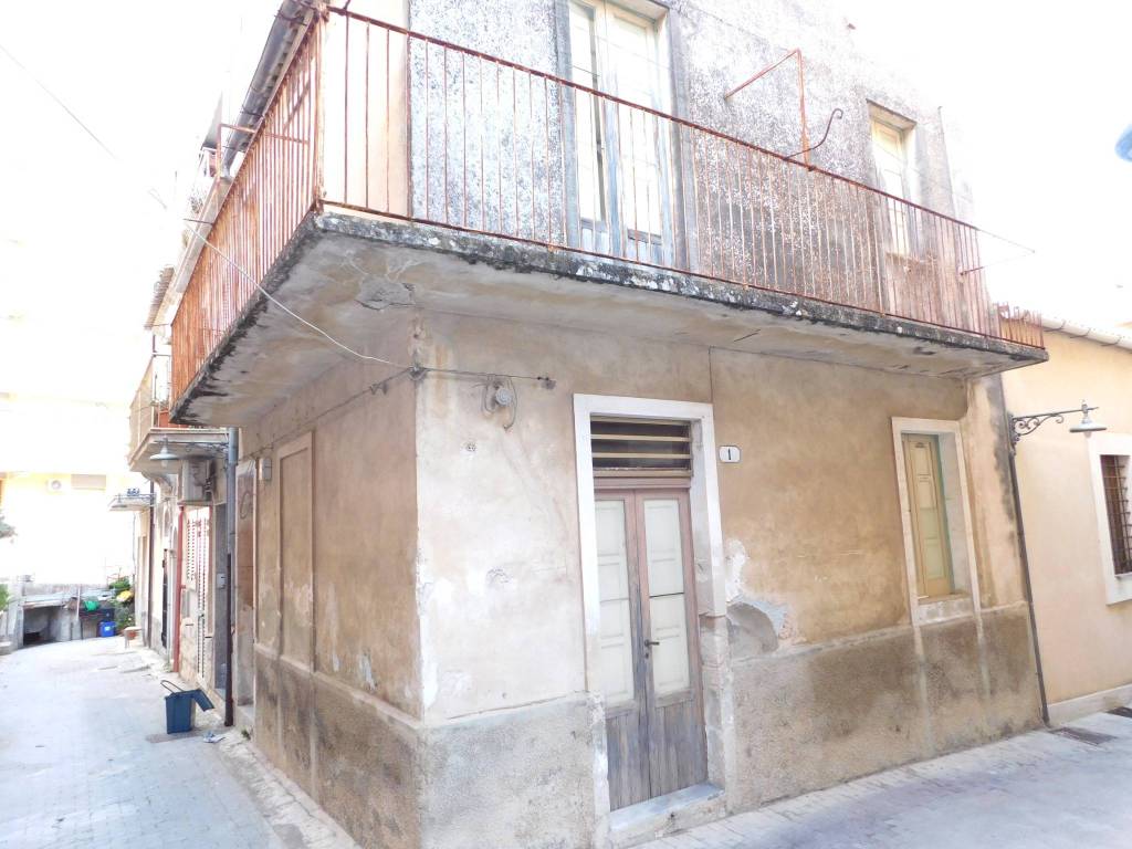 Casa indipendente a Ragusa in Via Scipio Slataper - Foto 5