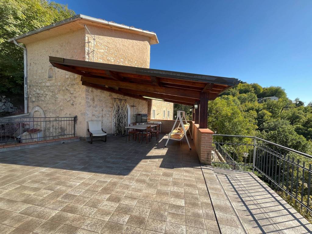 Appartamento a Alvito in Via Valle Romana - Foto 3