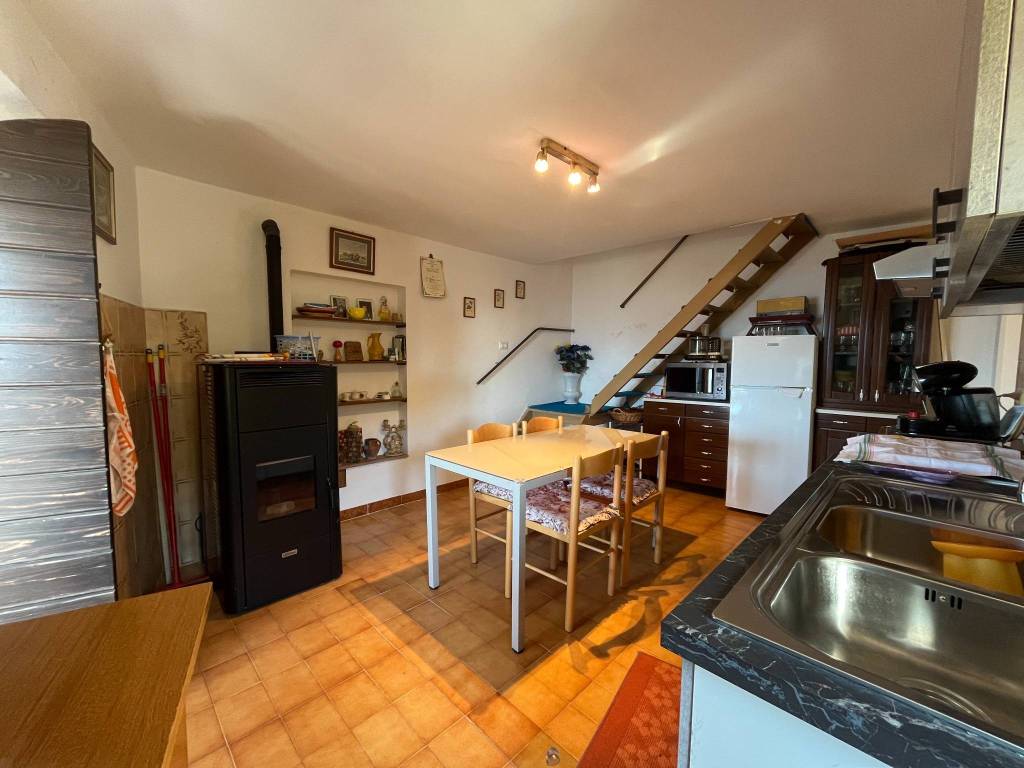 Appartamento a Alvito in Via Valle Romana - Foto 5