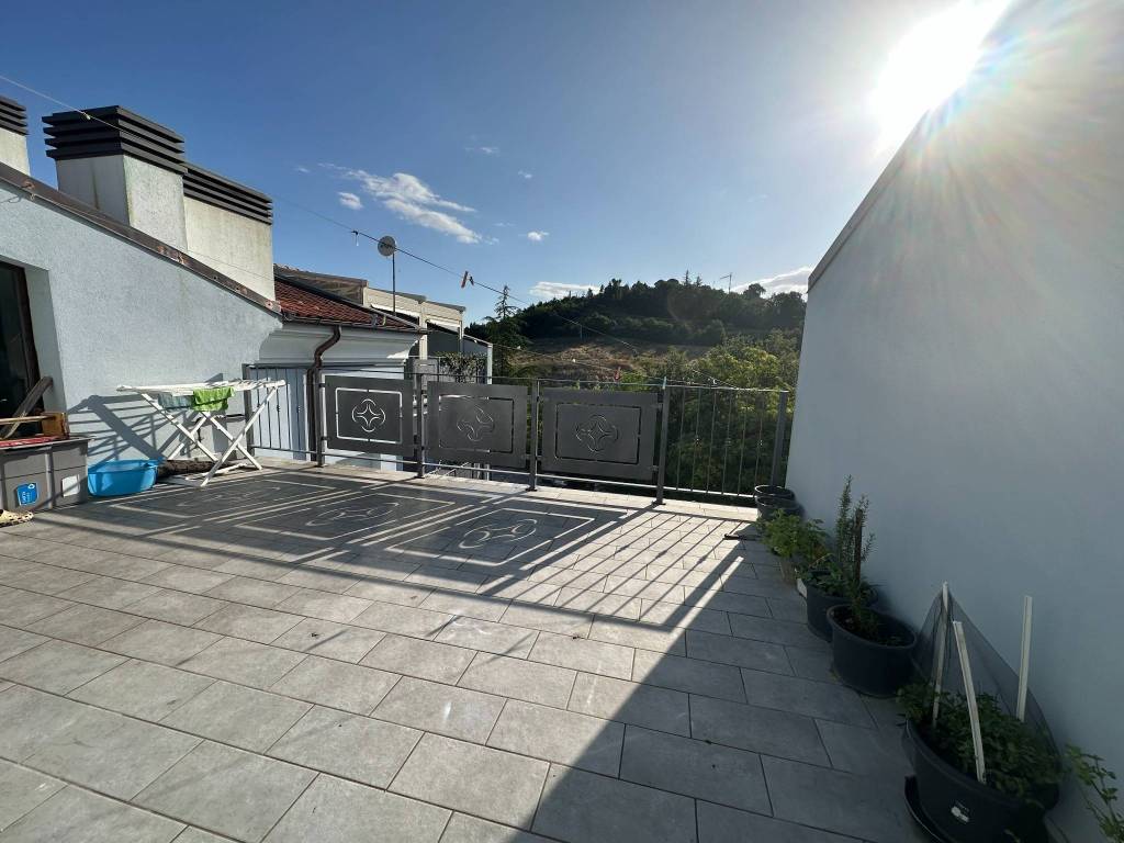 Attico / mansarda a Caldarola in Viale Umberto I - Foto 3