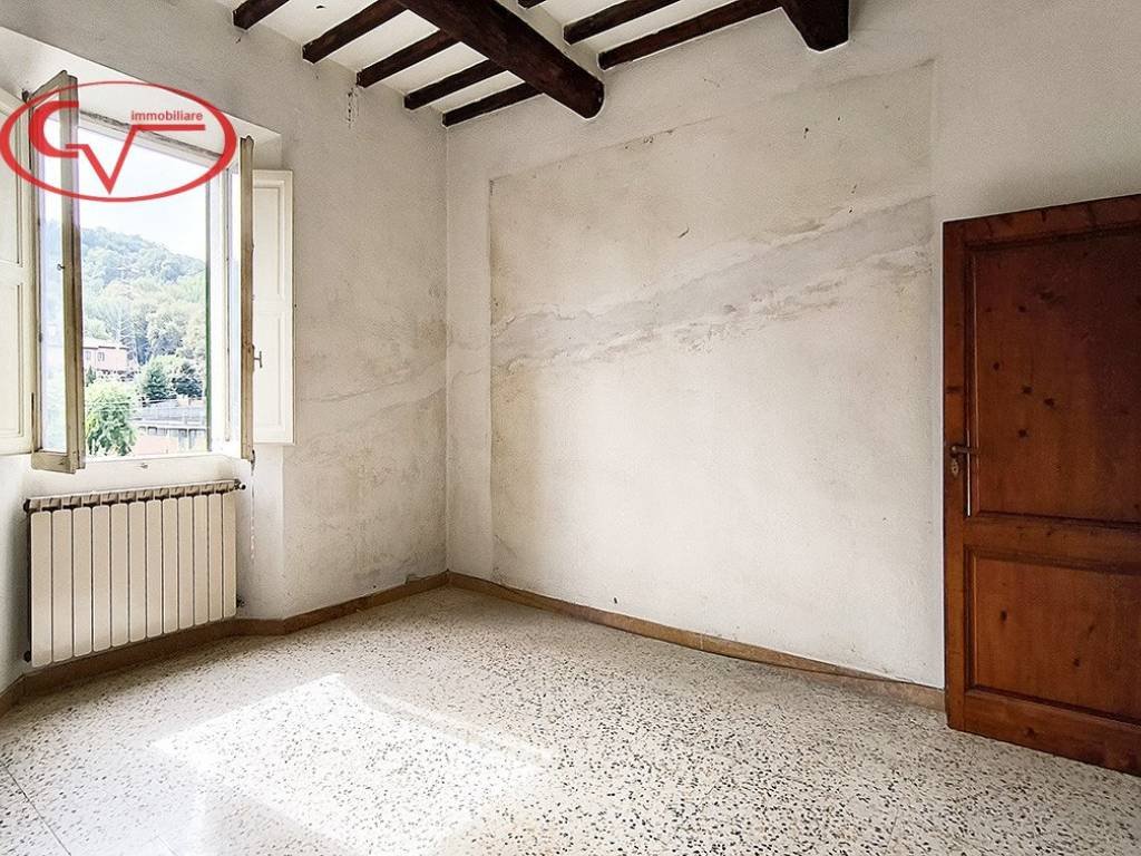 Appartamento a Cavriglia in Viale Barberino - Foto 2