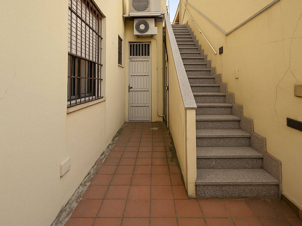 Casa indipendente a Carbonia in Via Sebastiano Satta, 20 - Foto 2