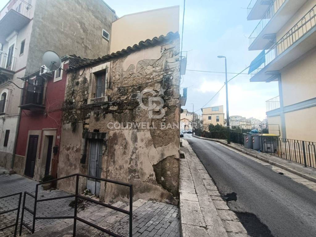 Casa indipendente a Ragusa in Via Giuseppe Garibaldi, 58 - Foto 2