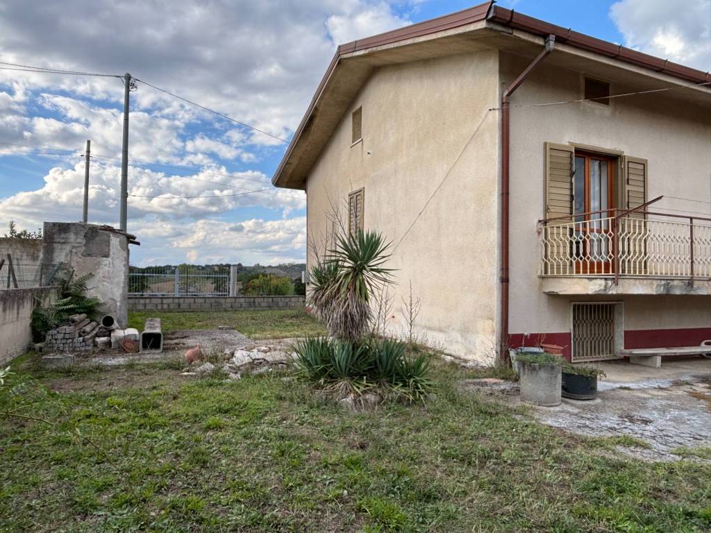 Casa indipendente a Calvi in via tinelle, 32 - Foto 3