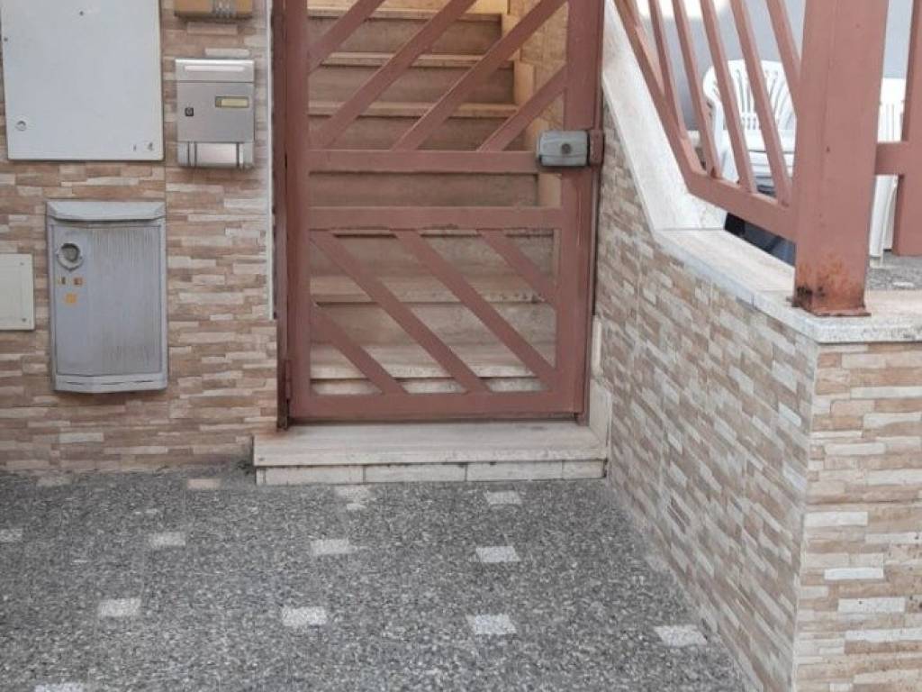 Appartamento a Lizzanello in Via Enrico Toti - Foto 5