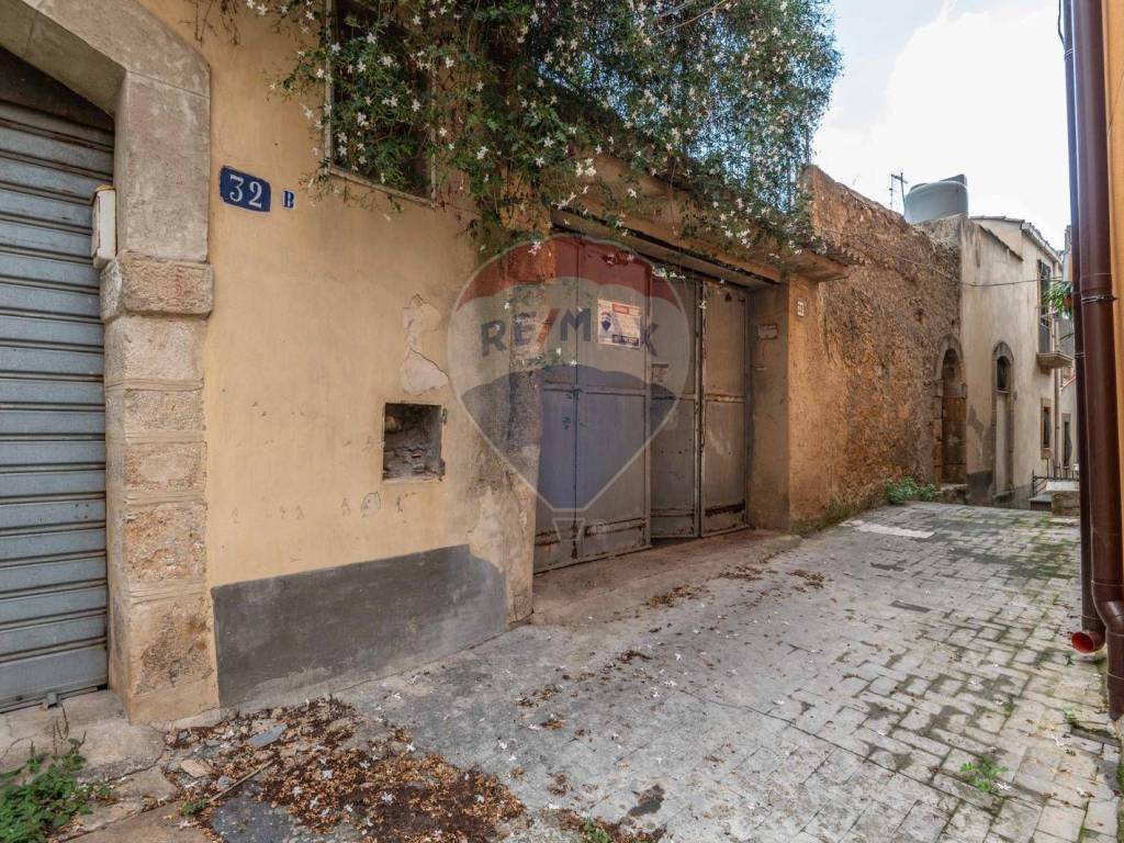 Casa indipendente a Caltagirone in via MOSCHITTA, 11 - Foto 2