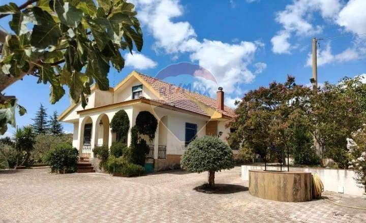 Villa a Piazza armerina in Contrada Rasalgone - Foto 2