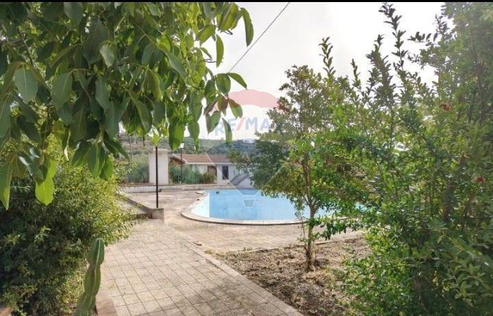 Villa a Piazza armerina in Contrada Rasalgone - Foto 4